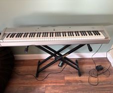Kawai ES3 Digital Piano + Hercules Stand + Ritter Gig Bag Bundle
