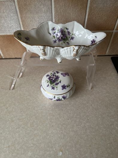 Aynsley Wild Violet Shell shaped Dish & Trinket Box