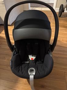 Cybex Cloud Z Baby Car Seat & Rear view mirror