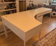 Ikea Micke corner desk
