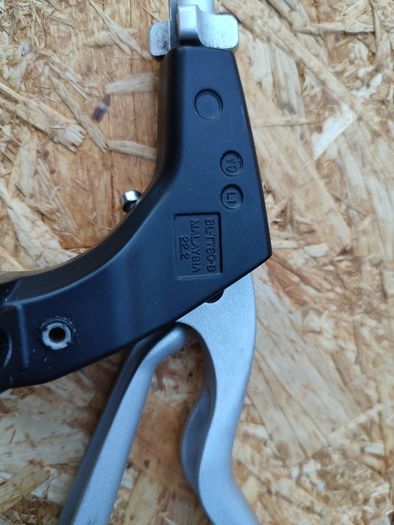 Shimano XT brakes