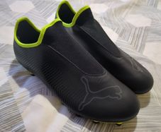 ground football boots UK 11