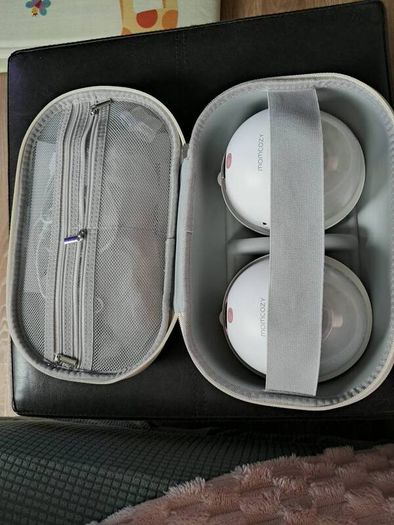 momcozy M5 double Breast Pump