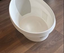 Snuggle Baby & Toddler Bath White Like New Immaculate Condition