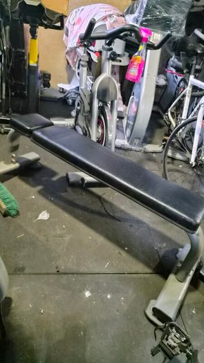 gym flat bench