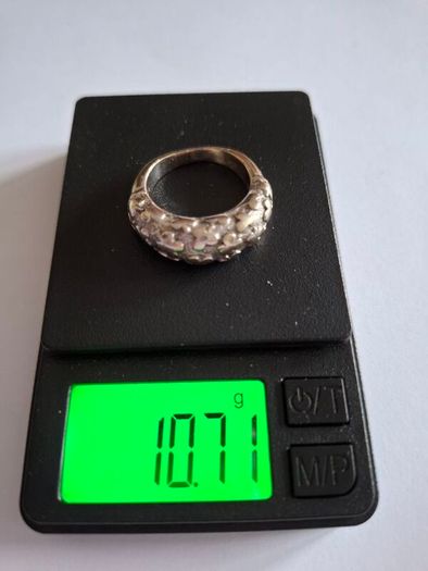 White Gold shamrocks ring