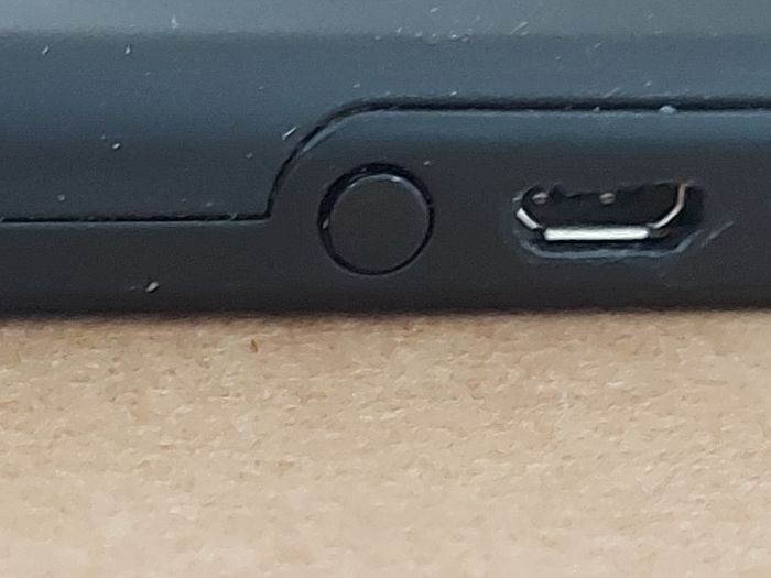 Amazon Kindle, Model D01400, Serial number D026 A0A0 2482 02AQ, in excellent condition