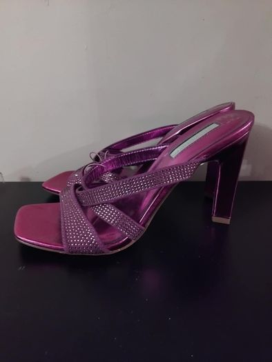 purple diamond heels new size 6