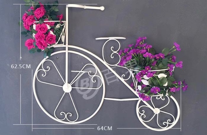 Bike planter on the wall