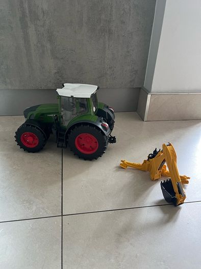 BRUDER Fendt tractor AND digger arm