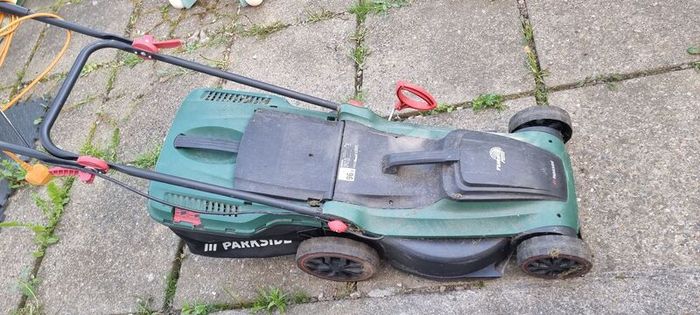 Lawn mover electric