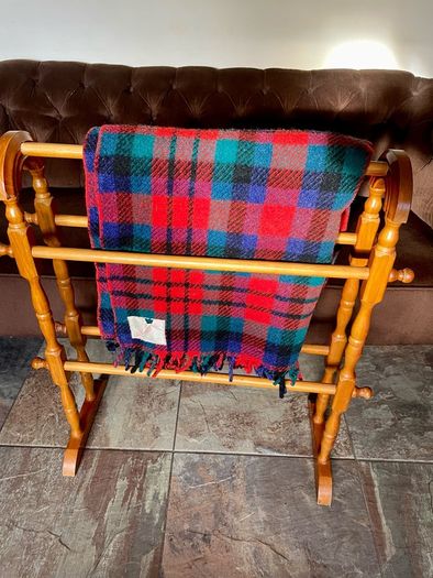 Antique Victorian Style Free Standing Pine Country Wooden Towel Rail Stand Rack