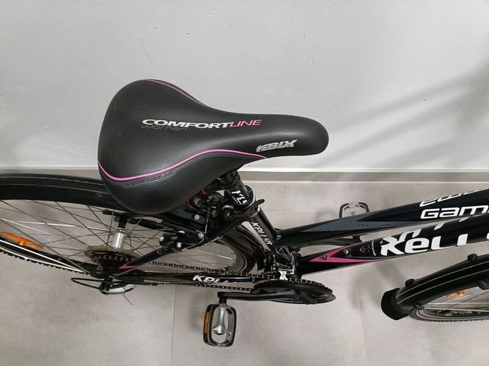As new condition ladies bike Kelly's size 17inch S/M