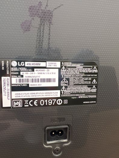 TV LG 49LH590V. Size: 49 inches. Year: 2017