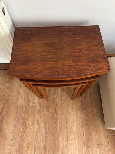 Stackable coffee table