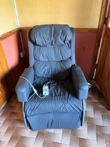 Configura Comfort Riser Recliner Armchair