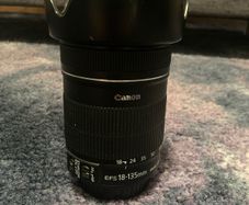 Canon 18-135mm ef-s f/3.5-5.6