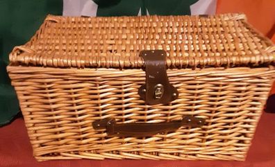 vintage wicker basket,  ideal steam rally extra