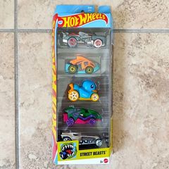 Hot Wheels 2025 Street Beasts die-cast 1:64 5-Pack (JBJ90 JA10C) NEW & SEALED