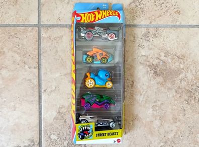 Hot Wheels 2025 Street Beasts die-cast 1:64 5-Pack (JBJ90 JA10C) NEW & SEALED