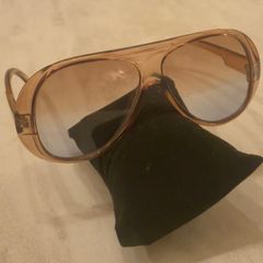 Vintage style aviator sunglasses