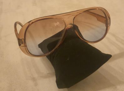 Vintage style aviator sunglasses