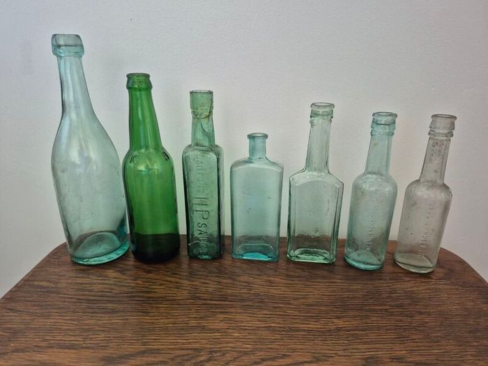 Vintage C&C Wooden Crate & Antique Bottle Collection 1970s / Victorian Era