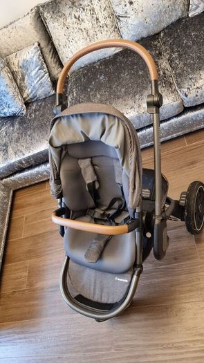 Maxi Cosi Nova3 Pushchair, Tinca car seat, Jade & isofix base
