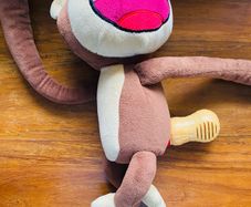 Monkey toy - hilarious laugh