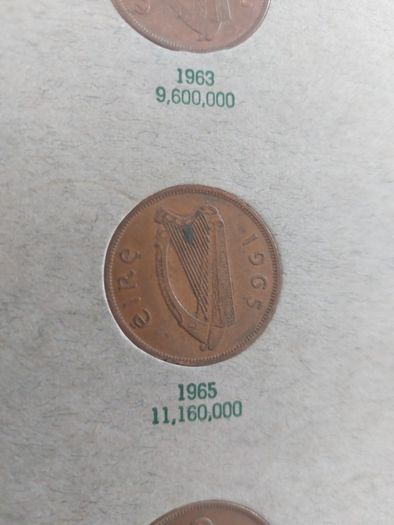 coin folder including full set of pennys including rare 1940