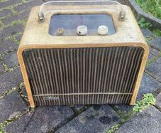 1950s sky king ever ready radio