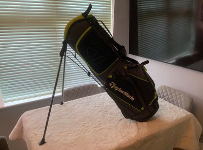 Taylor Made TM17 Stand Light-Weight Bag