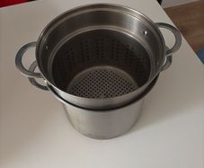 Stockpot with Steamer