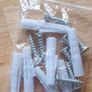 New - A Set of 8 Wall Plugs & Screws - # Image 2