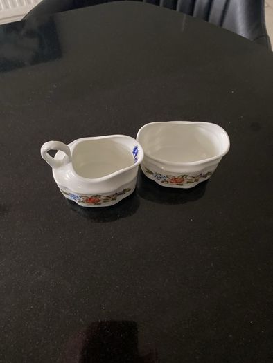 Reduced Cute little Aynsley creamer and  sugar dish