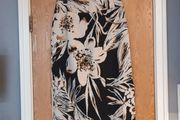Kaliko Linen  Skirt.   S.16.  New - No Tag