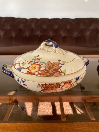 Antique Corona Ware Rosalind Round Covered Vegetable Tureen