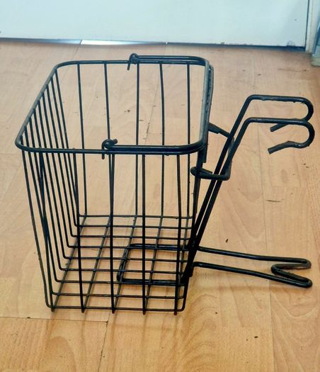 Bicycle bike basket