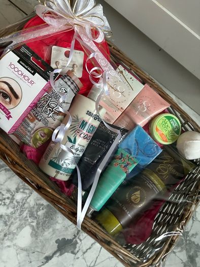 fab ladies gift  hamper