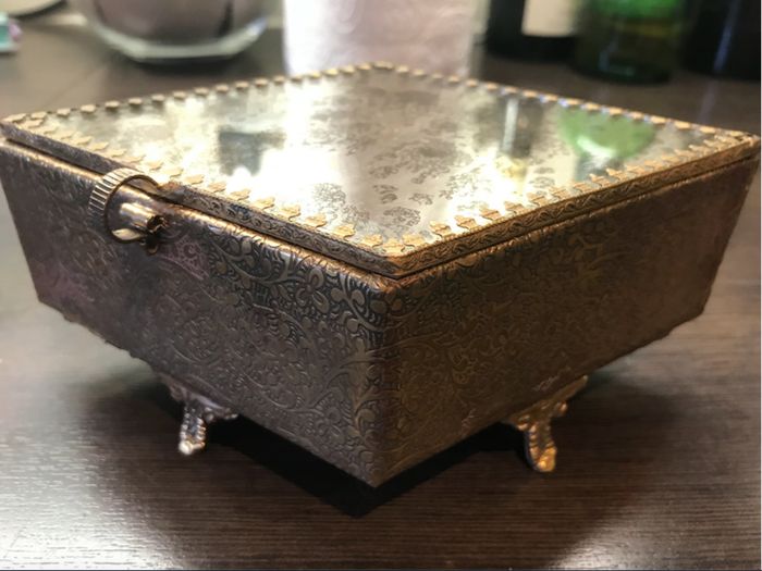 Vintage style jewellery box, brand NEW