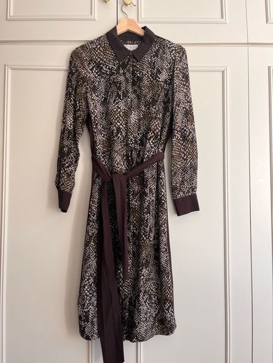 Hobbes dress