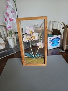 Flower diorama