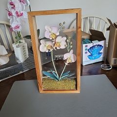 Flower diorama