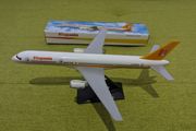 Hispania 1:200 scale model airplane, Boeing 757 aircraft, NEW