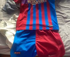 barcelona jersey medium kids