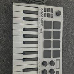 akai mini mpk mk3 midi controller keyboard