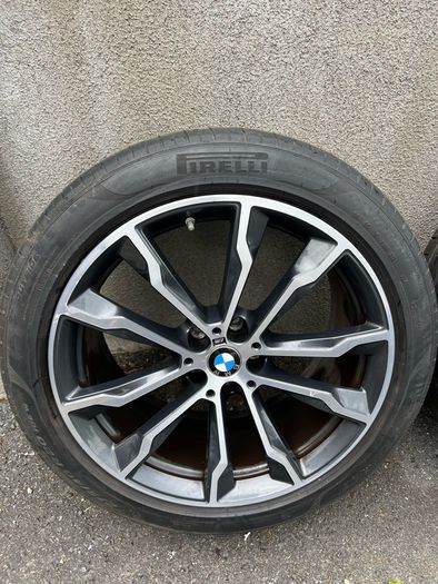 BMW X4 genuine 20" alloy wheels and tyres