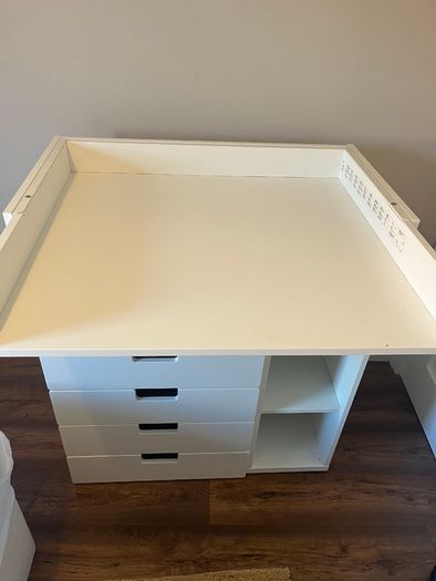 Changing table