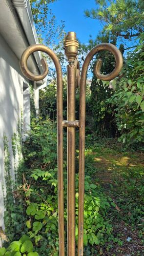 Heavy wrought iron vintage free standing floor lamp