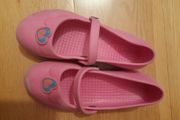 Girl's crocs